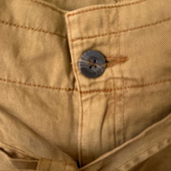 Old Navy Women's Tan Paper bag  Shorts with Belt Large 100% Cotton - Picture 4 of 9